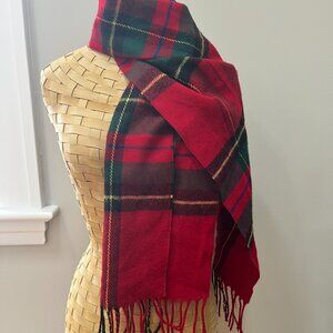 Women's plaid scarf